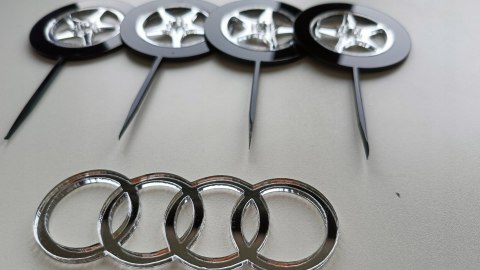 Topper Audi , samochód osobowy, fan audi , kółka audi znaczek Topper Audi , samochód osobowy, fan audi , kółka audi znaczek