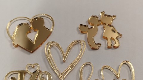 Walentynki, mini napisy , złote napisy plexi , bento cake muffinki